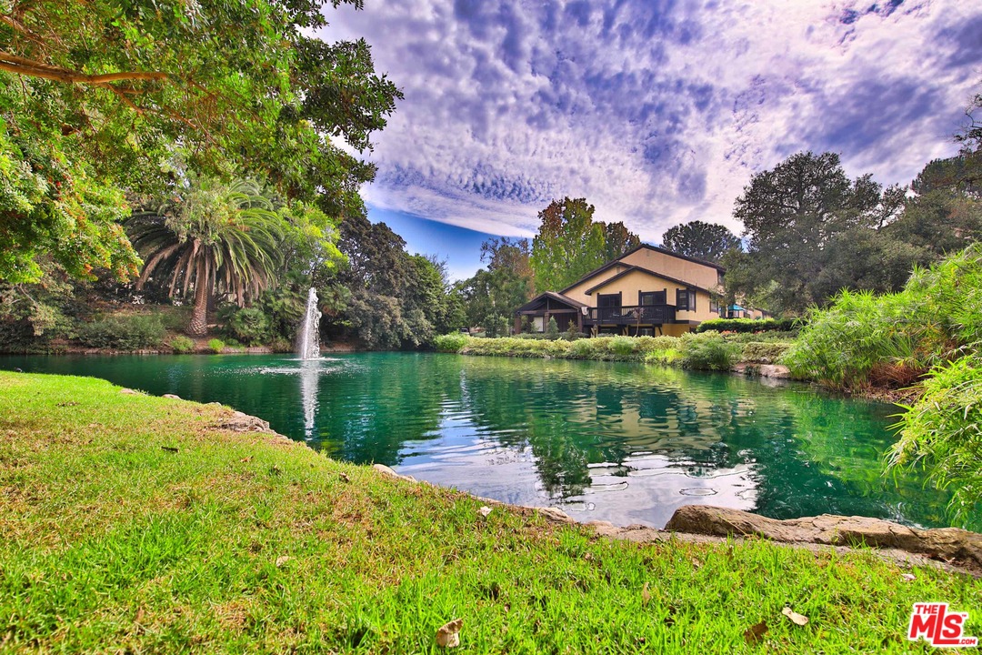 5301 Raintree Circle Culver City, CA 90230 - Photo 24 of 26