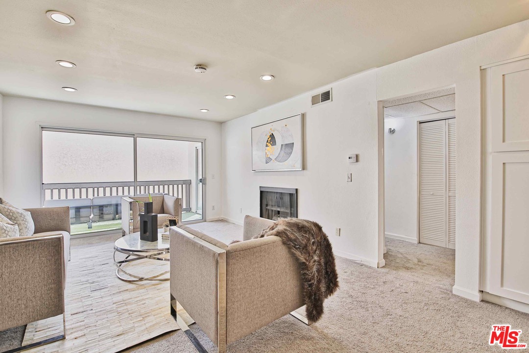 5301 Raintree Circle Culver City, CA 90230 - Photo 7 of 26