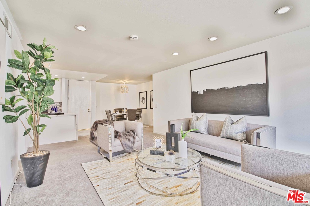 5301 Raintree Circle Culver City, CA 90230 - Photo 8 of 26