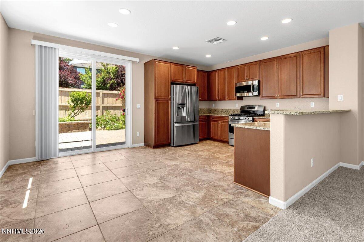 10787 Grayslake Drive Reno, NV 89521 - Photo 8 of 37 09-009