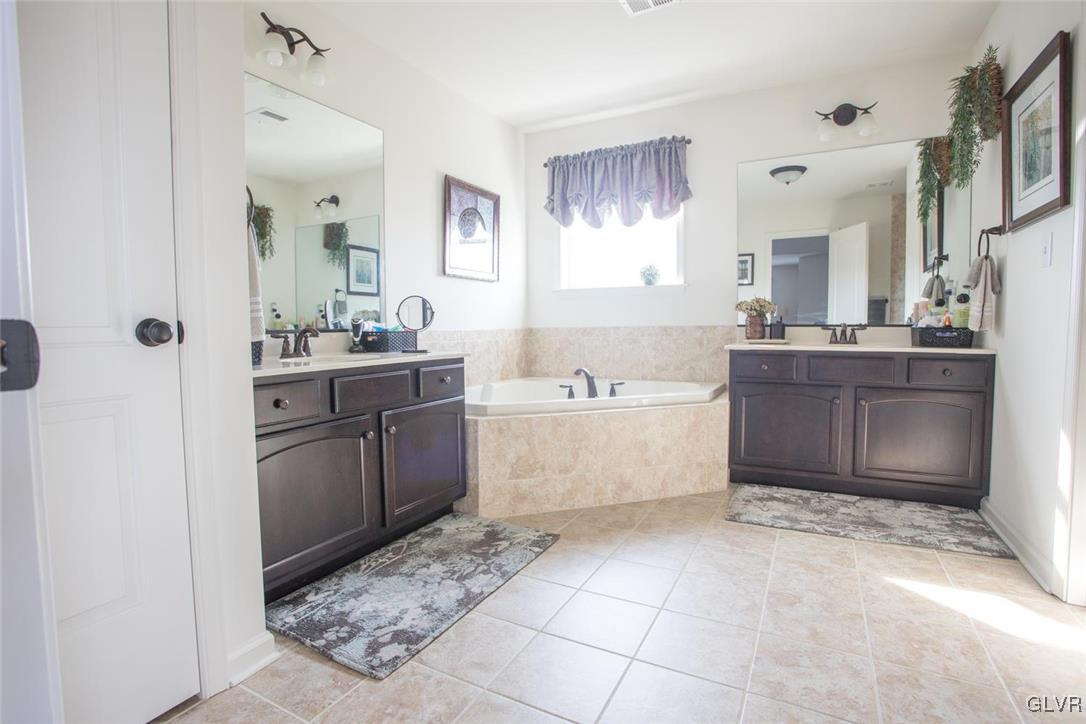 2707 Monacacy Road Nazareth, PA 18064 - Photo 19 of 46 Gallery Image 19