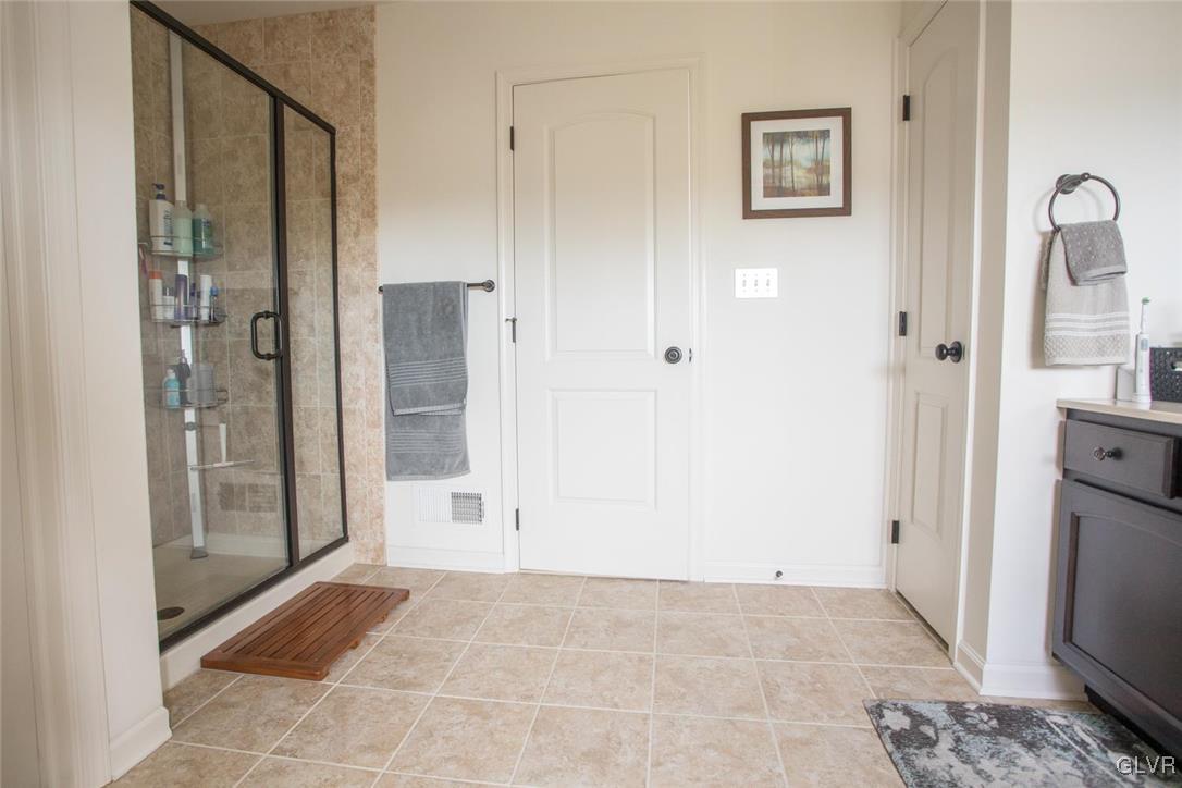 2707 Monacacy Road Nazareth, PA 18064 - Photo 20 of 46 Gallery Image 20