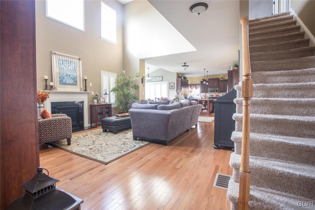2707 Monacacy Road Nazareth, PA 18064 - Photo 6 of 46 Gallery Image 6