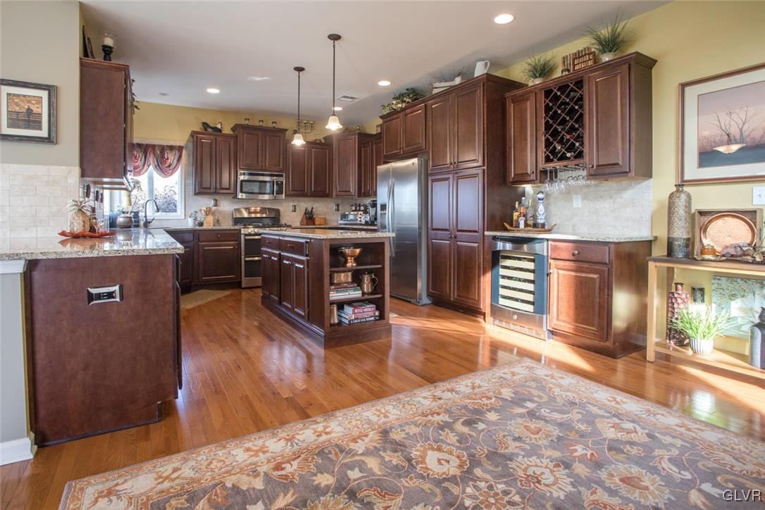2707 Monacacy Road Nazareth, PA 18064 - Photo 9 of 46 Gallery Image 9