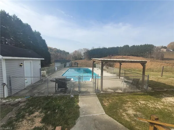 $380,000 | 1351 McKinney Road, Mount Airy, NC 27030