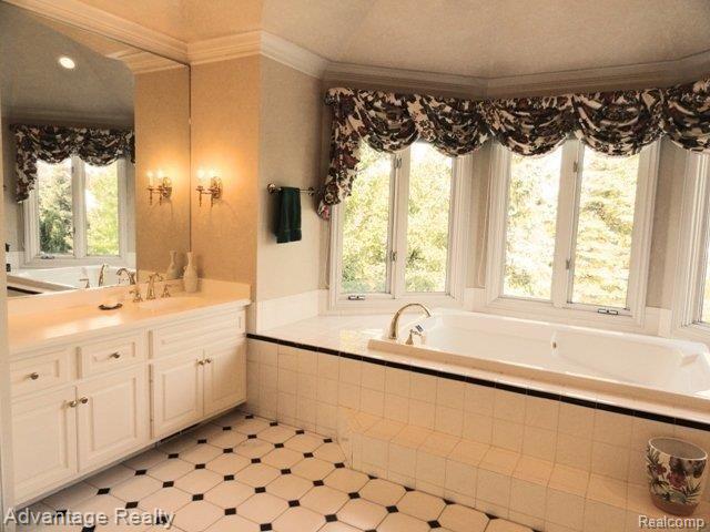5835 Murfield Drive Rochester, MI 48306 - Photo 23 of 32 23.JPG