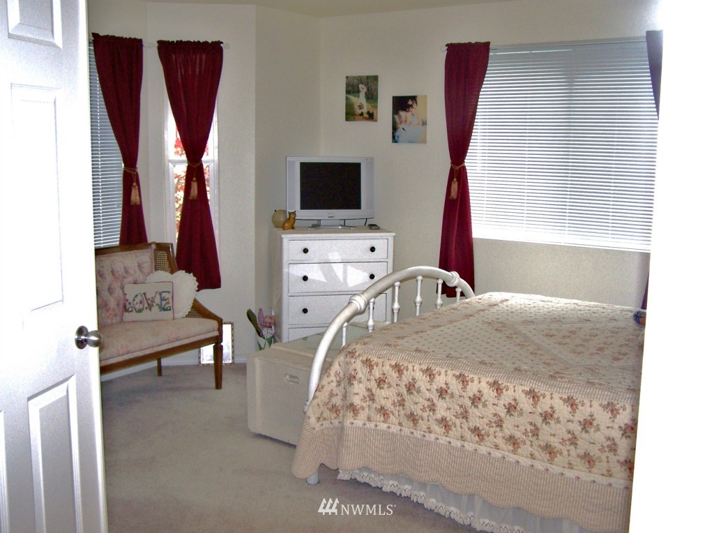 211 Ruby Road Port Angeles, WA 98362 - Photo 11 of 13 Gallery Image 11