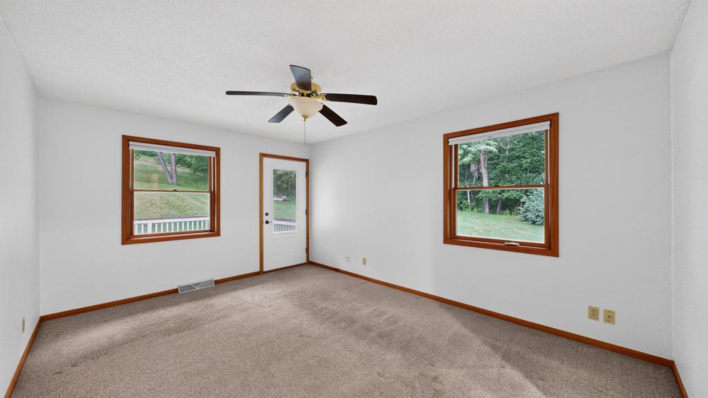 1613 Gilmore Valley Road Winona, MN 55987 - Photo 33 of 63