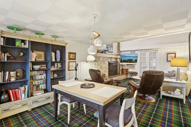 $1,367,000 | N4296 Alpine Village Lane, Cambridge, WI 53523