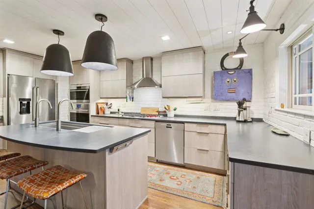 $1,367,000 | N4296 Alpine Village Lane, Cambridge, WI 53523