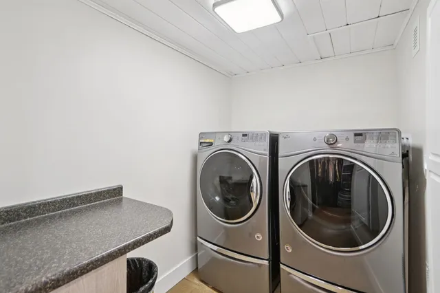 $1,367,000 | N4296 Alpine Village Lane, Cambridge, WI 53523