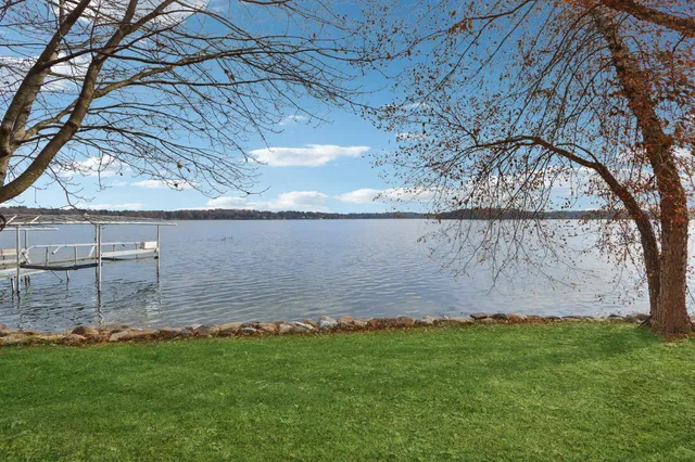 $1,367,000 | N4296 Alpine Village Lane, Cambridge, WI 53523