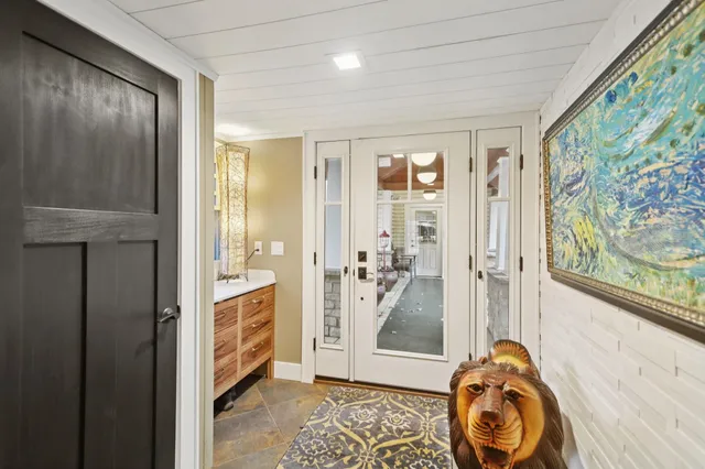 $1,367,000 | N4296 Alpine Village Lane, Cambridge, WI 53523