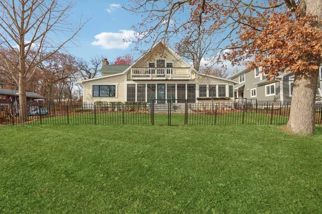 $1,367,000 | N4296 Alpine Village Lane, Cambridge, WI 53523