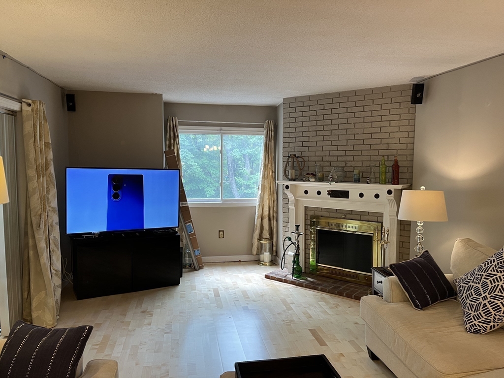 262 Captain Eames Circle, Unit 262 Ashland, MA 01721 - Photo 5 of 10