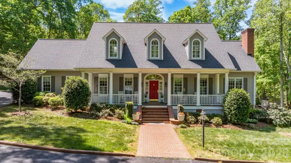 $725,000 | 2953 9th Tee Drive, Newton, NC 28658