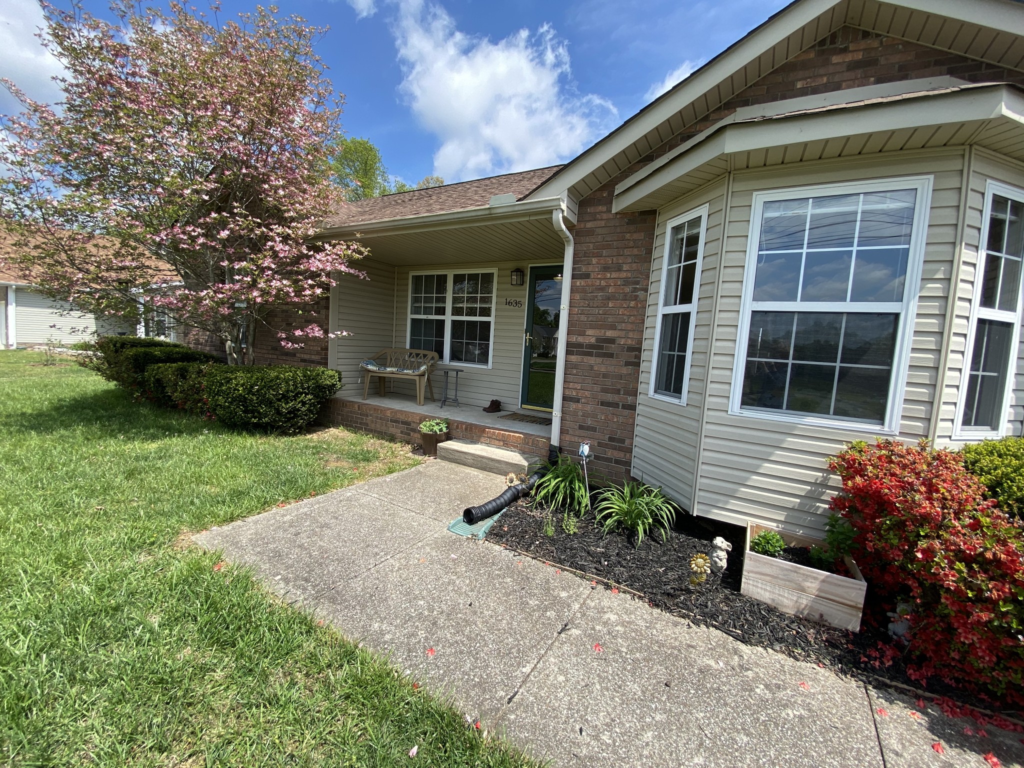 1635 Windriver Road Clarksville, TN 37040 - Photo 3 of 42 Gallery Image 3