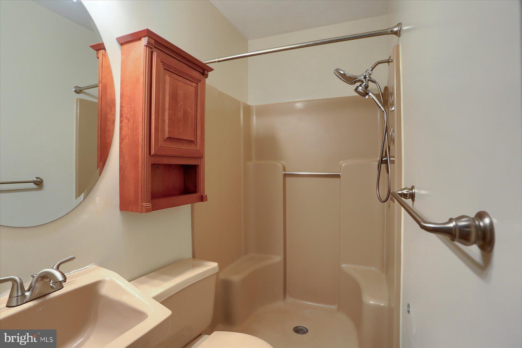 3304 Ridgeway Road Harrisburg, PA 17109 - Photo 17 of 49 Primary Bath/1st Floor
