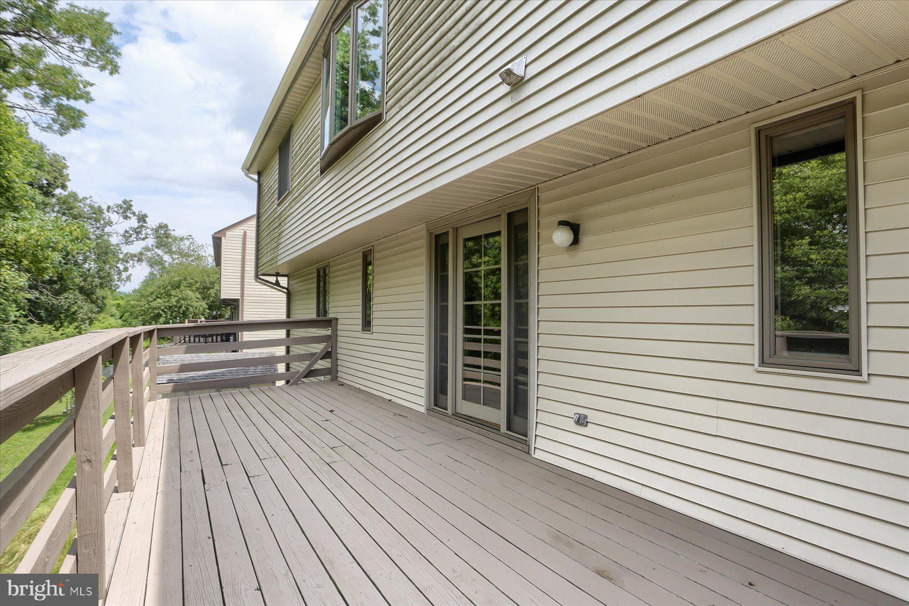 3304 Ridgeway Road Harrisburg, PA 17109 - Photo 44 of 49 Deck