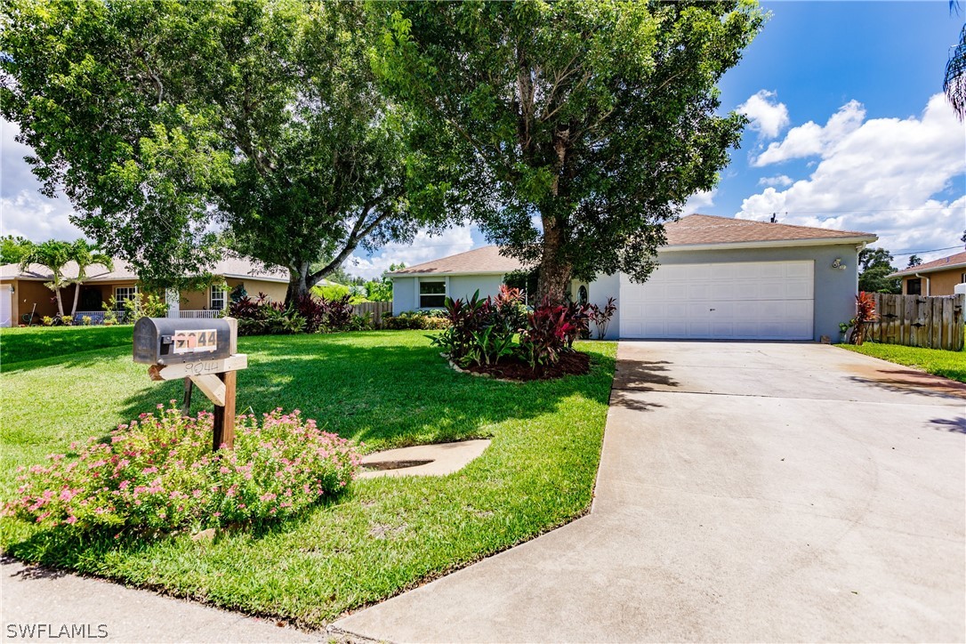 9044 Henry Road Fort Myers, FL 33967 - Photo 5 of 27 Gallery Image 5
