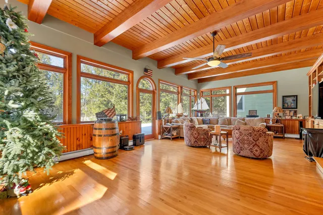 $950,000 | 48 Maple Manor Road, Conway, NH 03813