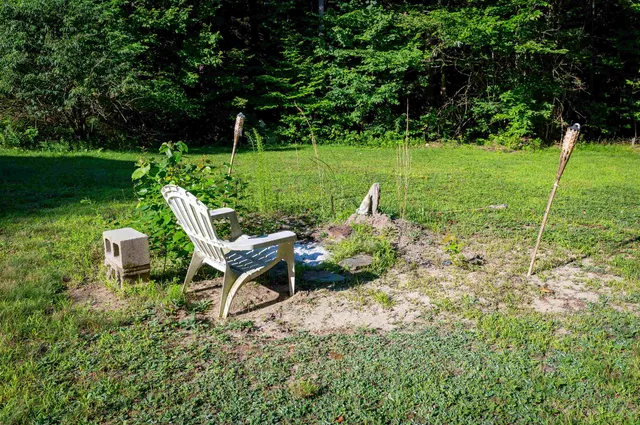 $950,000 | 48 Maple Manor Road, Conway, NH 03813