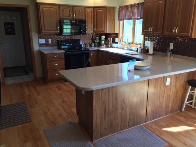 2994 Fairfield Union Road Northeast Lancaster, OH 43130 - Photo 9 of 37 Gallery Image 9