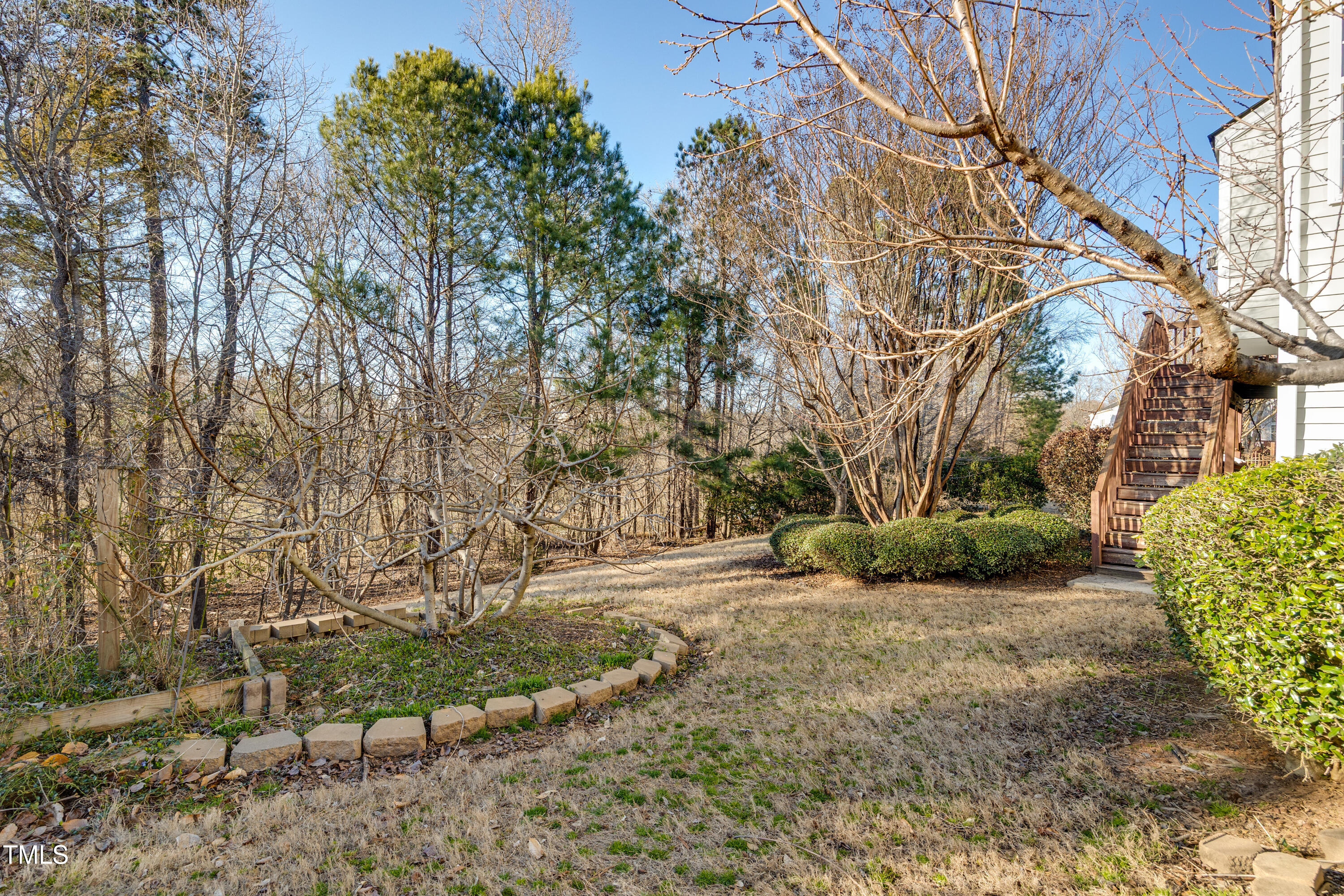 7772 Silver View Lane Raleigh, NC 27613 - Photo 47 of 55 a view of backyard with green space