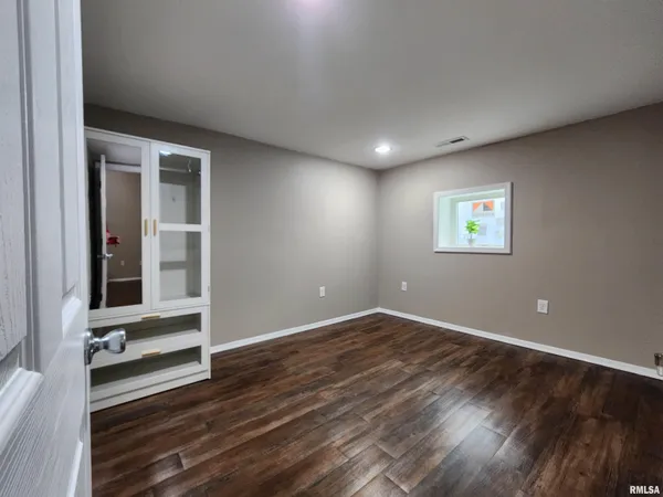 $139,000 | 270 South Birks Street, Decatur, IL 62522