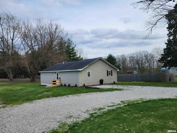 $139,000 | 270 South Birks Street, Decatur, IL 62522