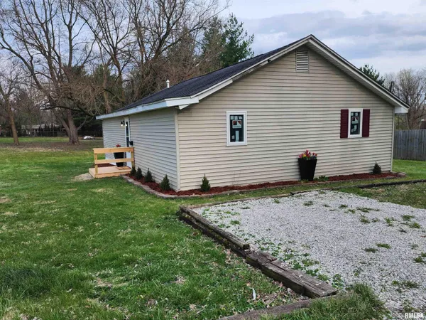 $139,000 | 270 South Birks Street, Decatur, IL 62522