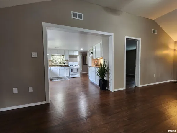 $139,000 | 270 South Birks Street, Decatur, IL 62522
