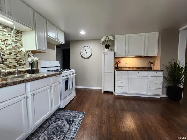 $139,000 | 270 South Birks Street, Decatur, IL 62522