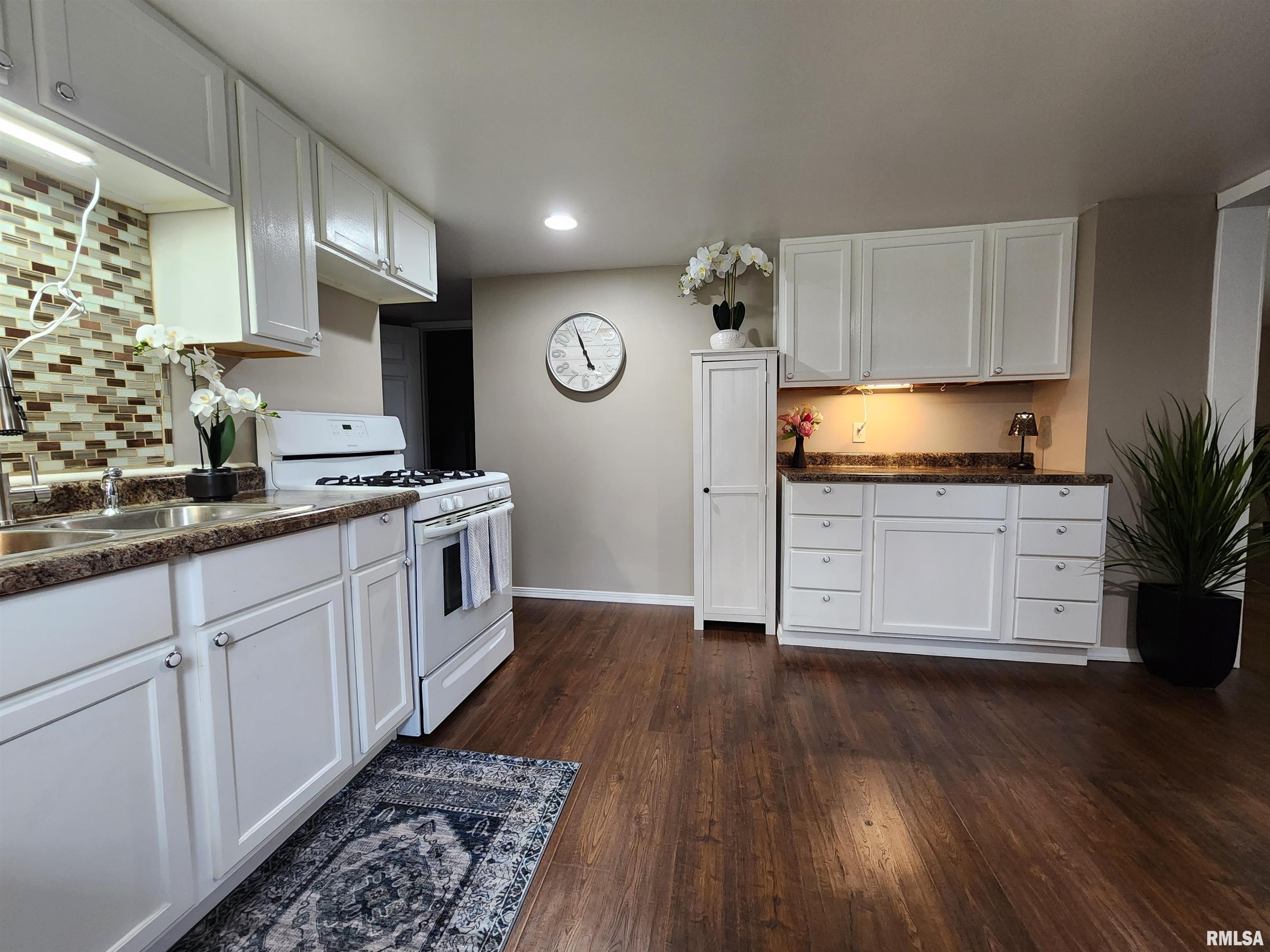 270 South Birks Street Decatur, IL 62522 - Photo 10 of 25