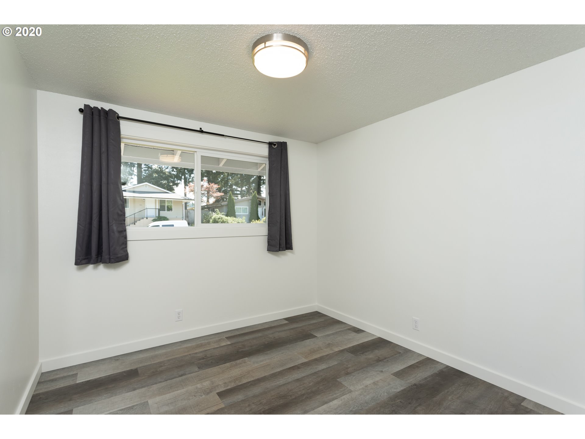 5986 F Street Springfield, OR 97478 - Photo 14 of 21