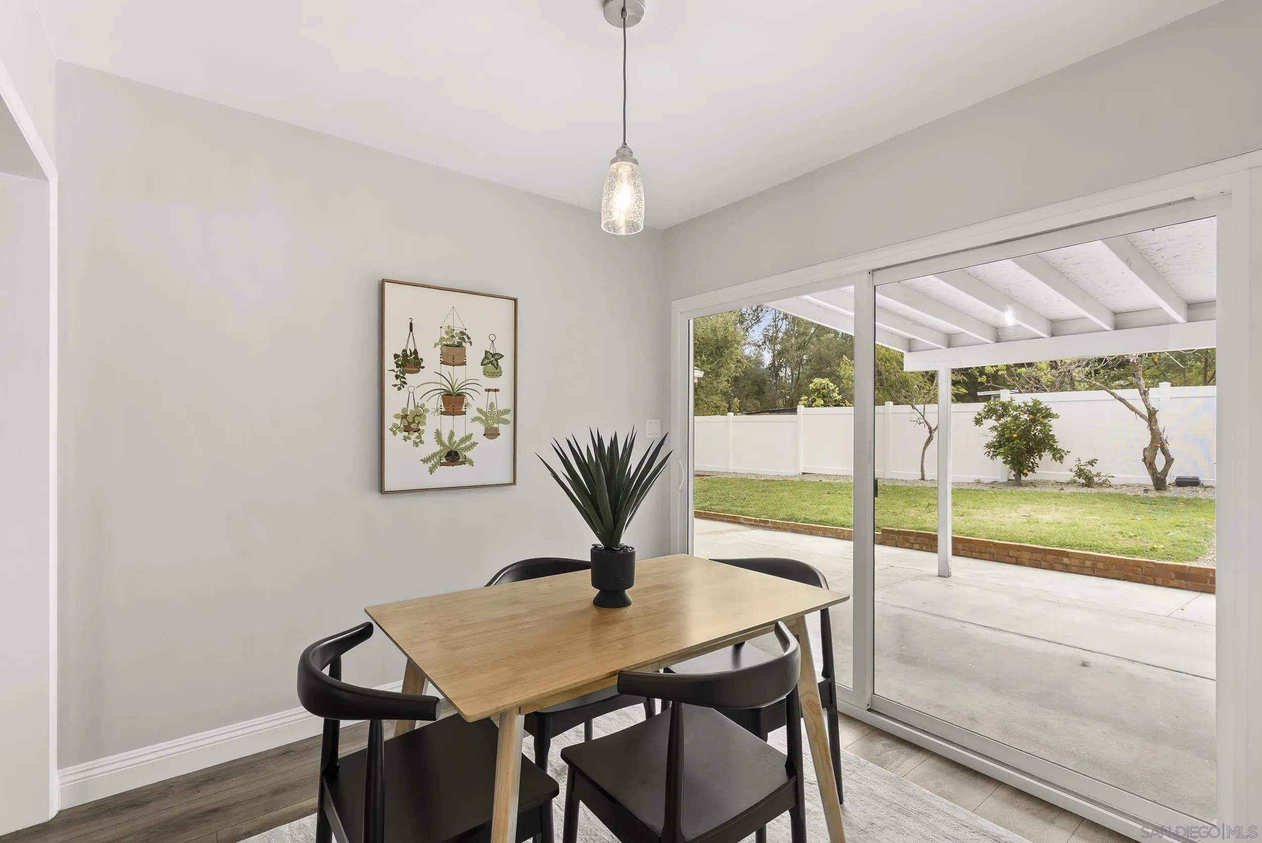 709 Convertible Lane Fallbrook, CA 92028 - Photo 12 of 43