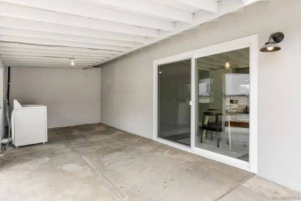 $699,000 | 709 Convertible Lane, Fallbrook, CA 92028