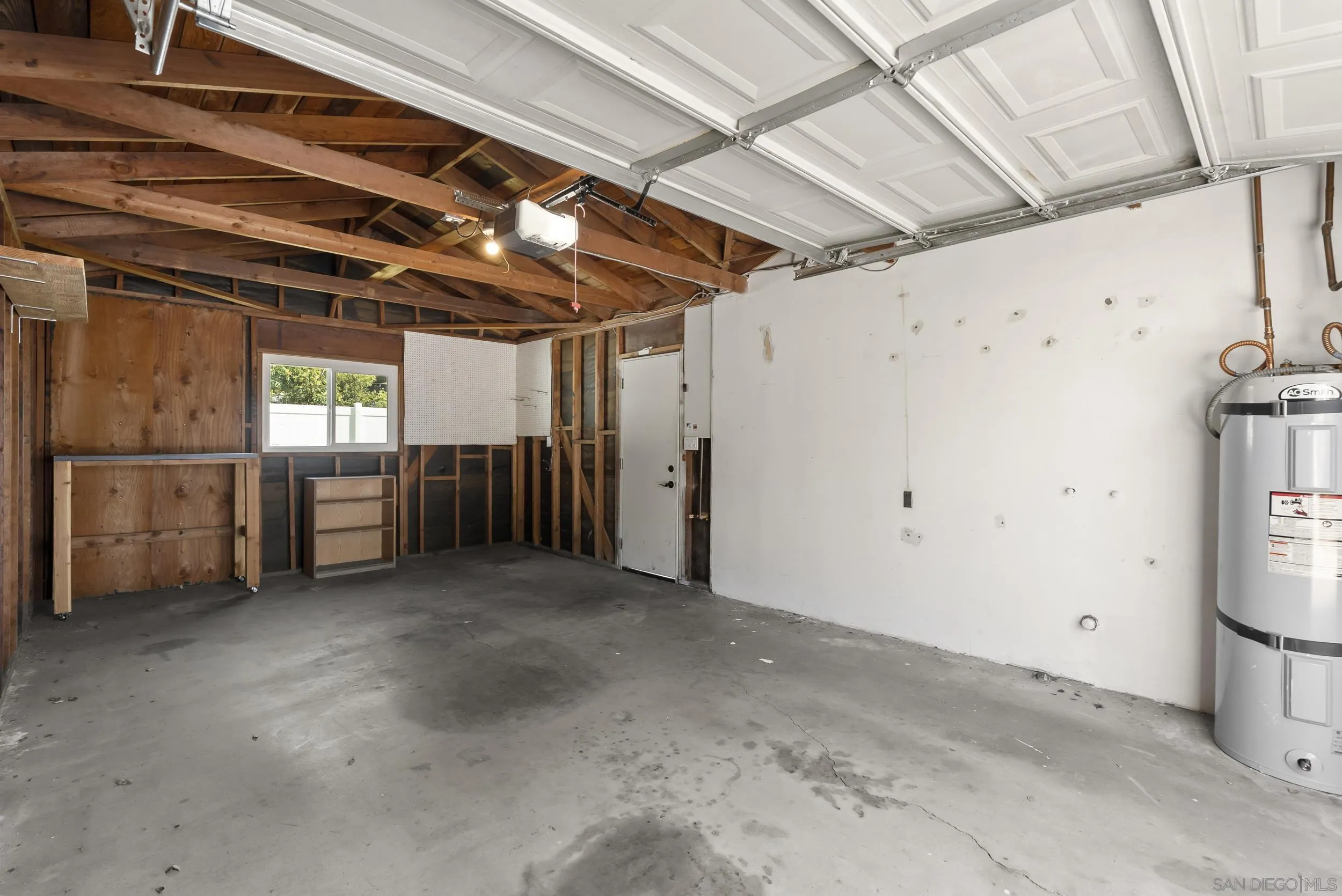 709 Convertible Lane Fallbrook, CA 92028 - Photo 35 of 43