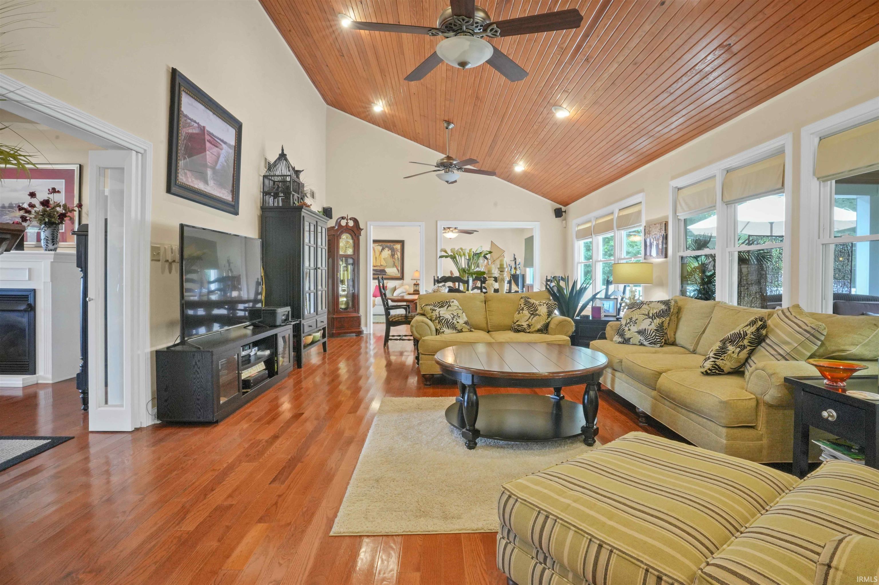 7018 Swallow Road Cannelton, IN 47520 - Photo 3 of 36