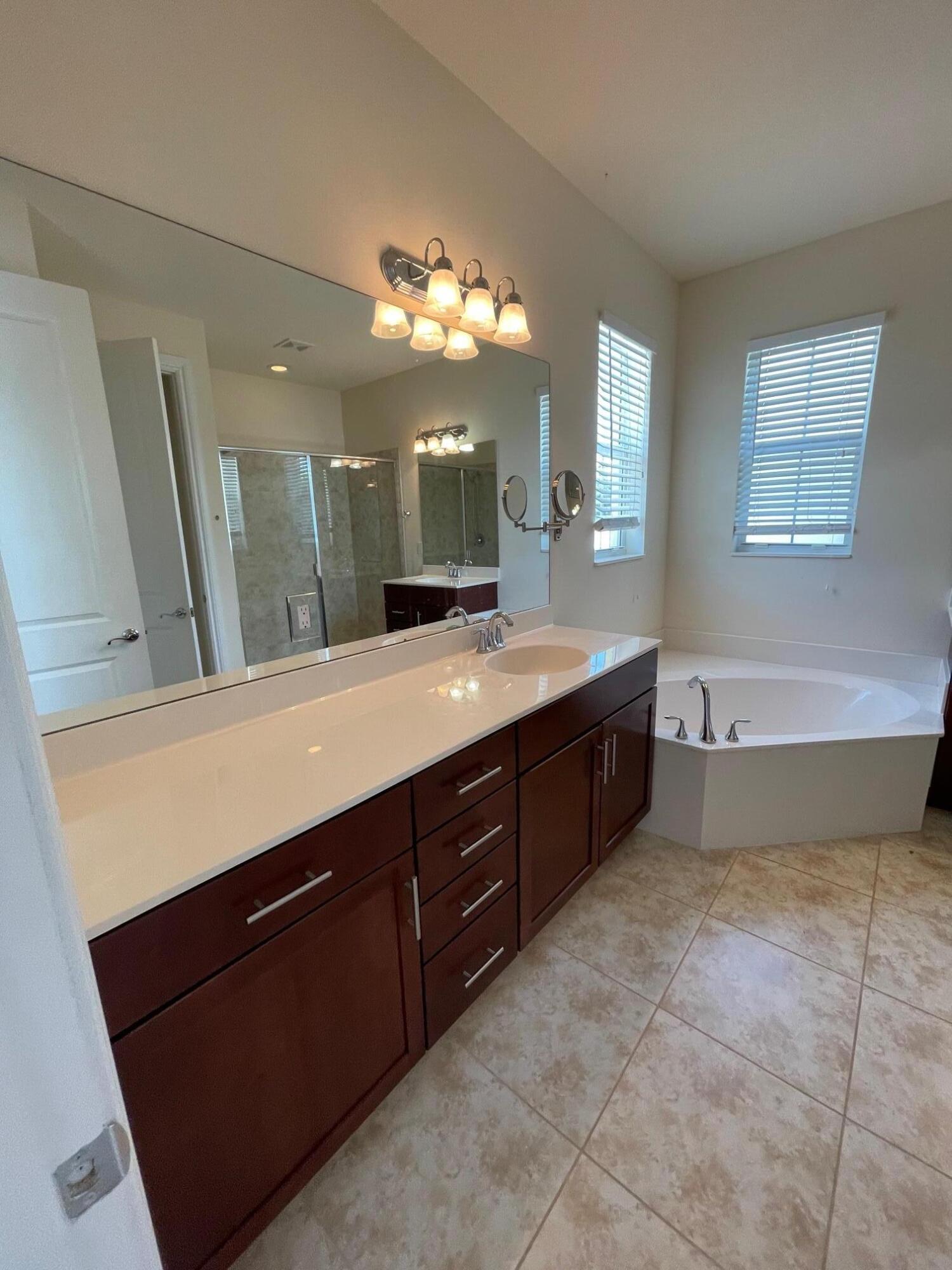 148 West Bay Cedar Circle Jupiter, FL 33458 - Photo 24 of 35 IMG_1468