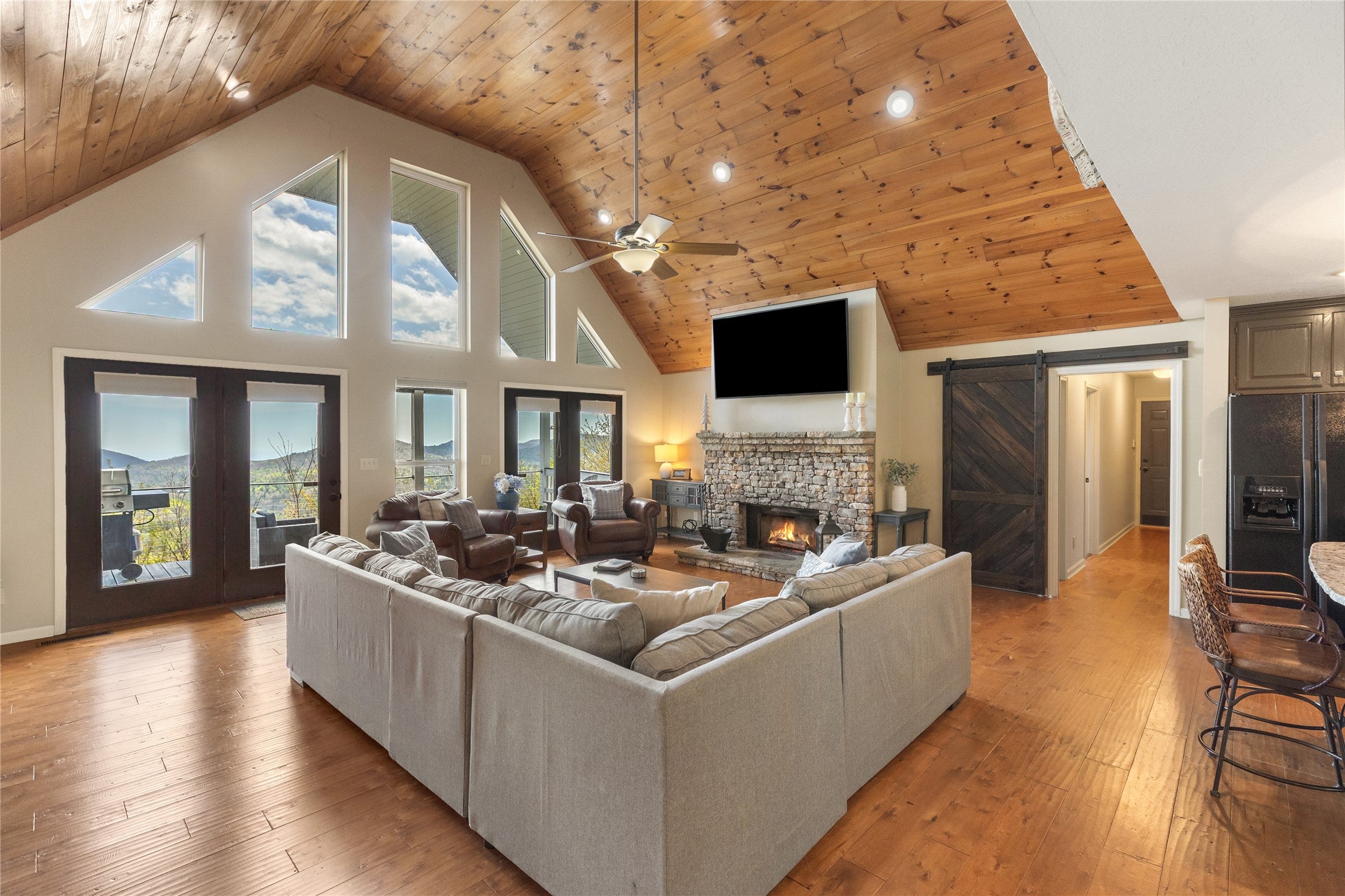 1506 Tower Road Sapphire, NC 28774 - Photo 19 of 92 Gallery Image 19