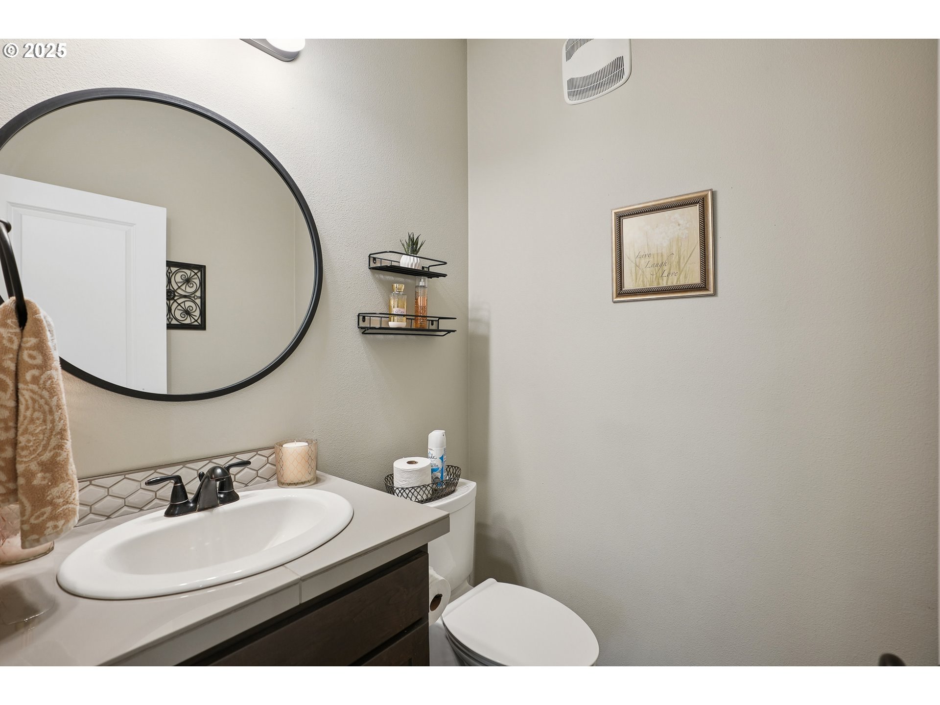 2813 Southeast Baker Avenue Gresham, OR 97080 - Photo 6 of 31