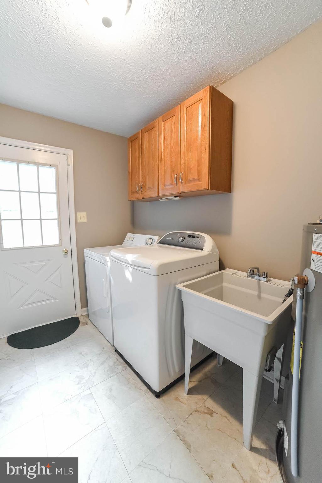8508 Ridgeline Terrace Waldorf, MD 20603 - Photo 19 of 42 Laundry Room on main level