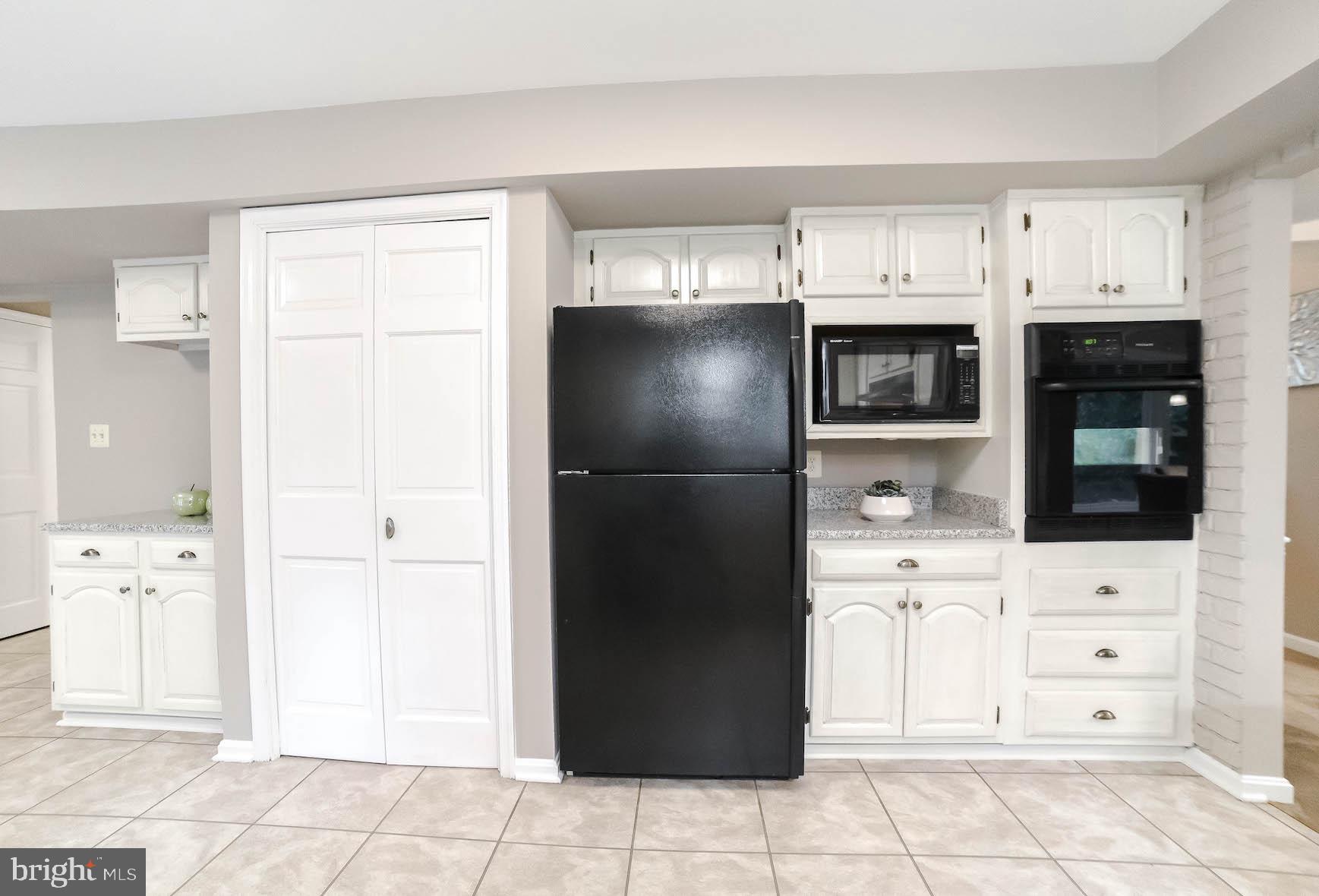 8508 Ridgeline Terrace Waldorf, MD 20603 - Photo 4 of 42 Kitchen