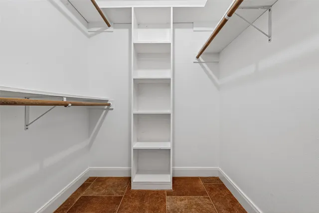 $499,900 | 13106 Ivyside Drive, Houston, TX 77077