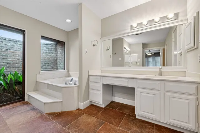 $499,900 | 13106 Ivyside Drive, Houston, TX 77077