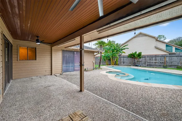 $499,900 | 13106 Ivyside Drive, Houston, TX 77077