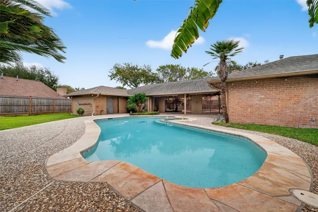 $499,900 | 13106 Ivyside Drive, Houston, TX 77077