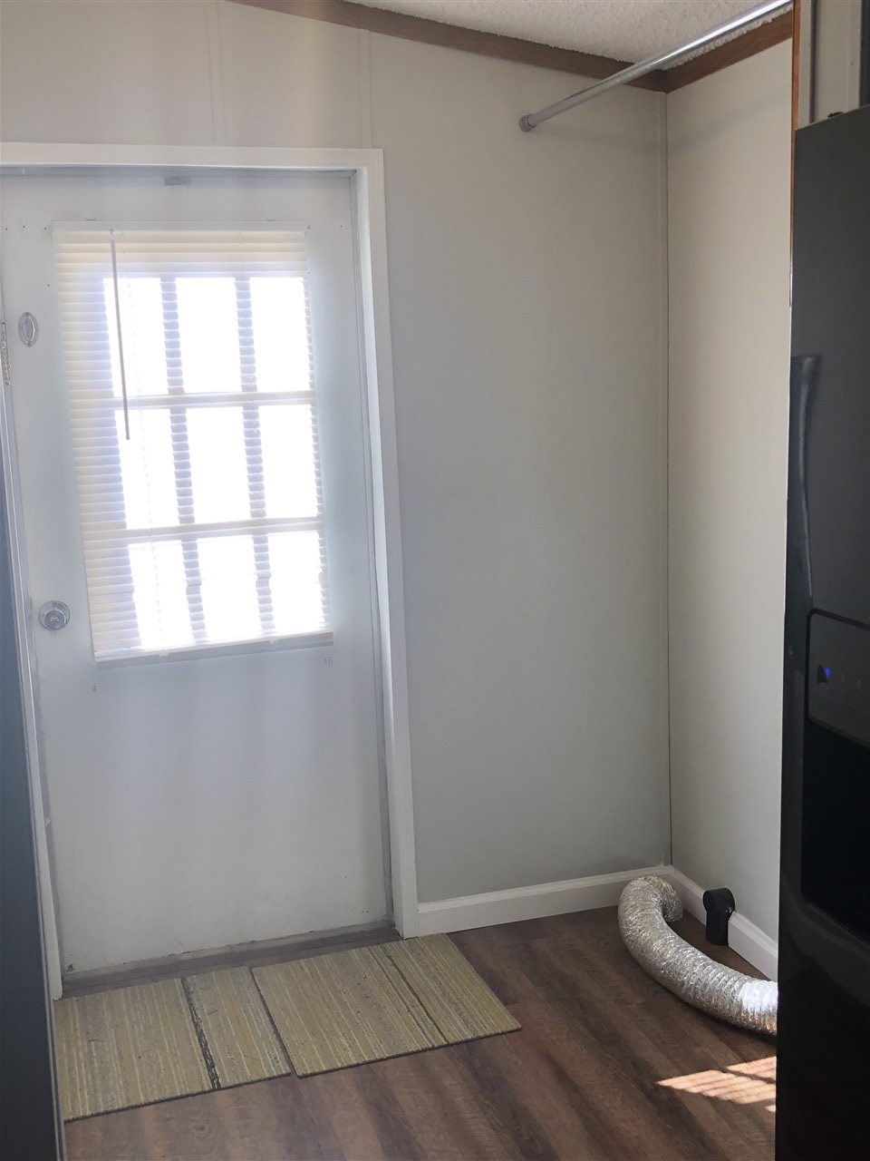 132 Hall Gaffney, SC 29340 - Photo 5 of 13 Laundry Room