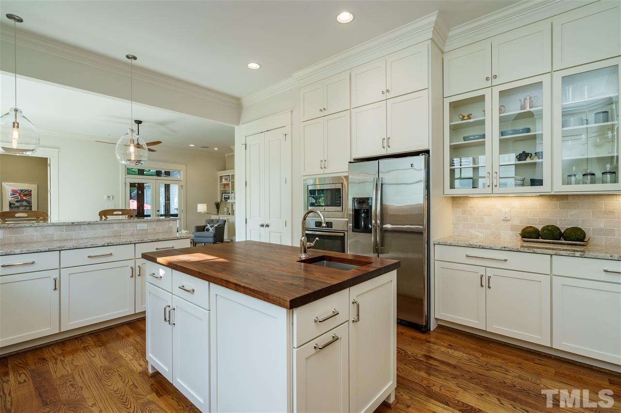 516 Peebles Street Raleigh, NC 27608 - Photo 13 of 30